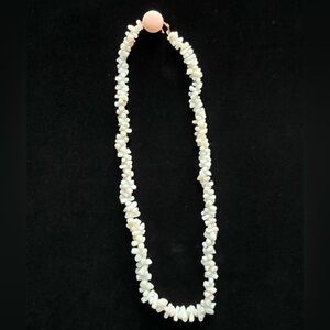 VTG CORAL 🪸 Necklace with Pearl Style Design 14K Clasp